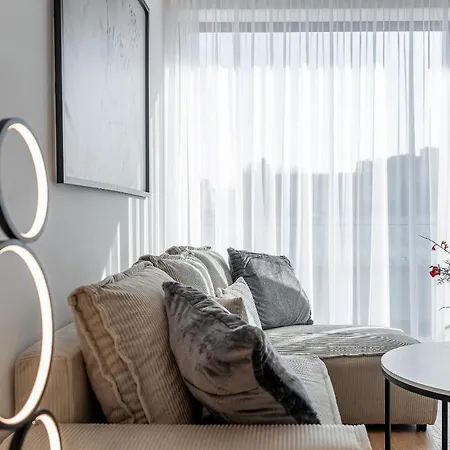 Serenity Apartment *